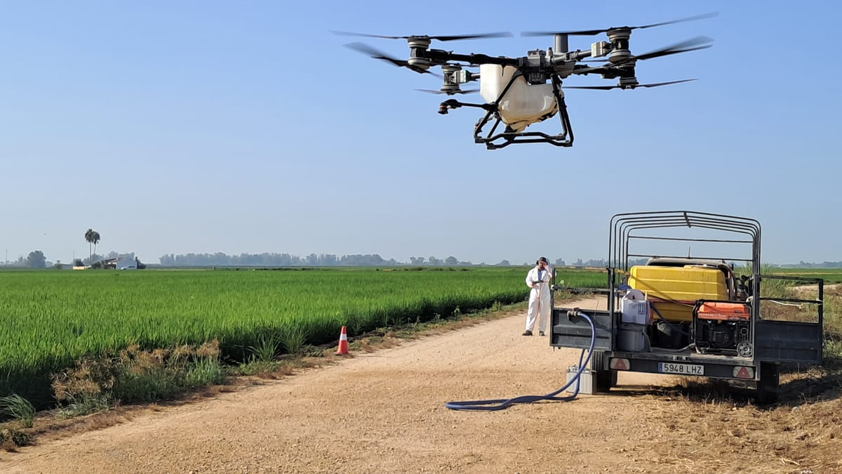 Aplicación aérea con dron de tratamientos contra mosquitos transmisor del Virus del Nilo Occidental
