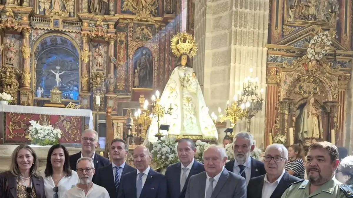 Celebraciones de la Virgen de los Remedios en Otero de Sanabria con participación de autoridades de la Diputación de Zamora