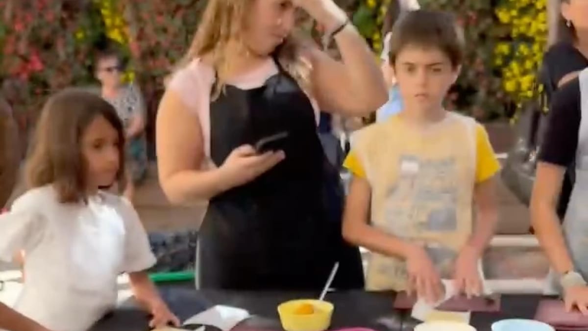 Niños participando en una actividad de Divercuina de la Terreta en Castellón
