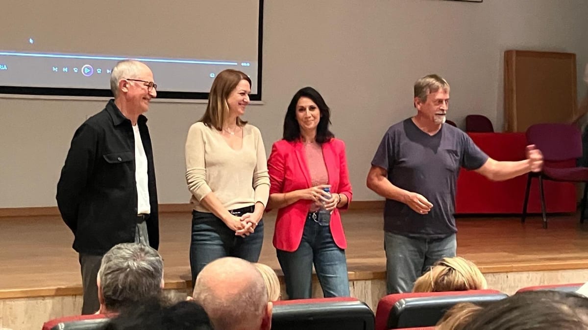 Presentación del documental 'La memoria de la ciudad' sobre el Archivo Municipal de Talavera de la Reina con la edil Gelen Delgado