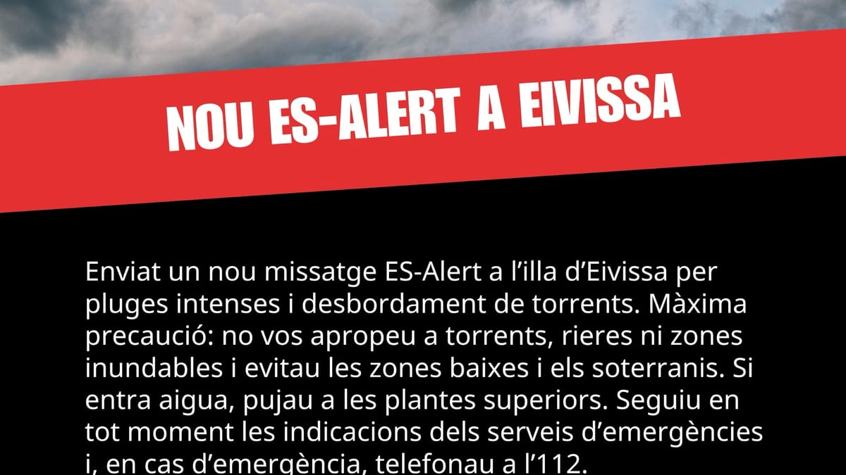 Cartel ES-Alert del Gobierno de Baleares alertando sobre lluvias intensas y desbordamiento de torrentes en Ibiza