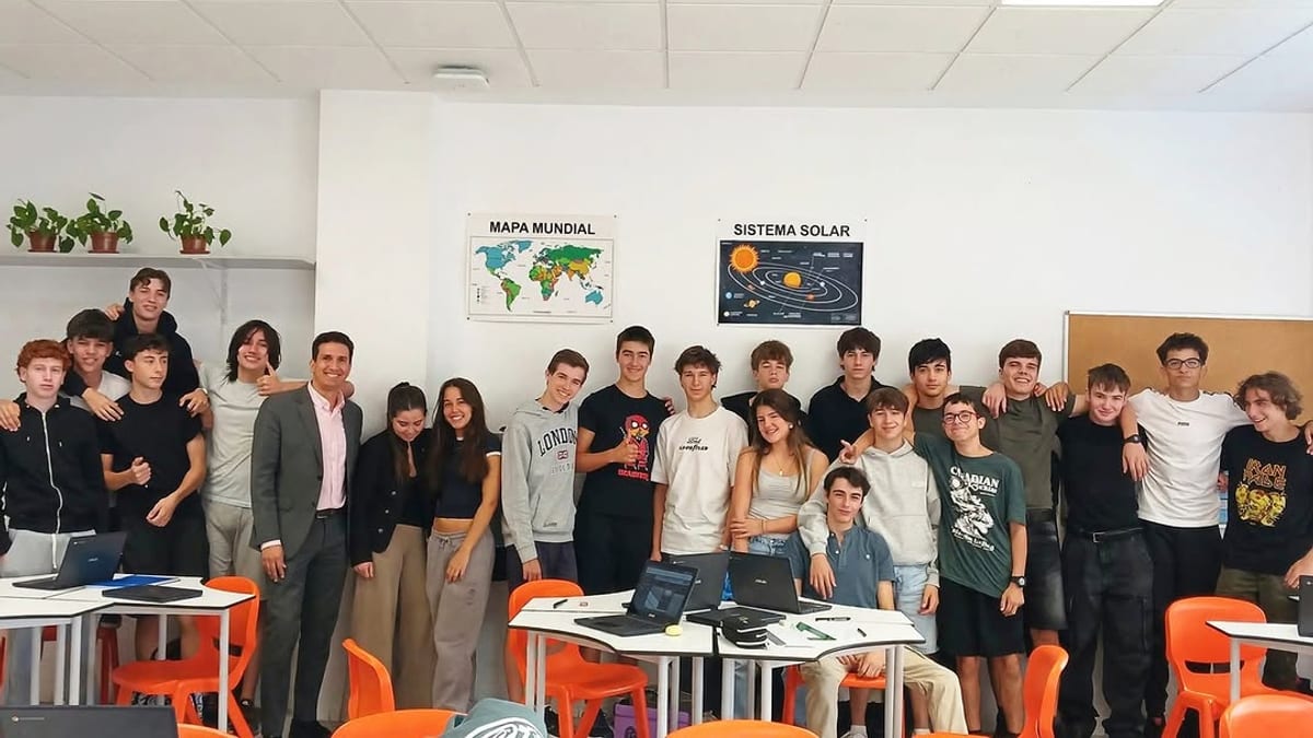 Estudiantes de Bachillerato presentan su proyecto de diseño de metro para Paracuellos de Jarama
