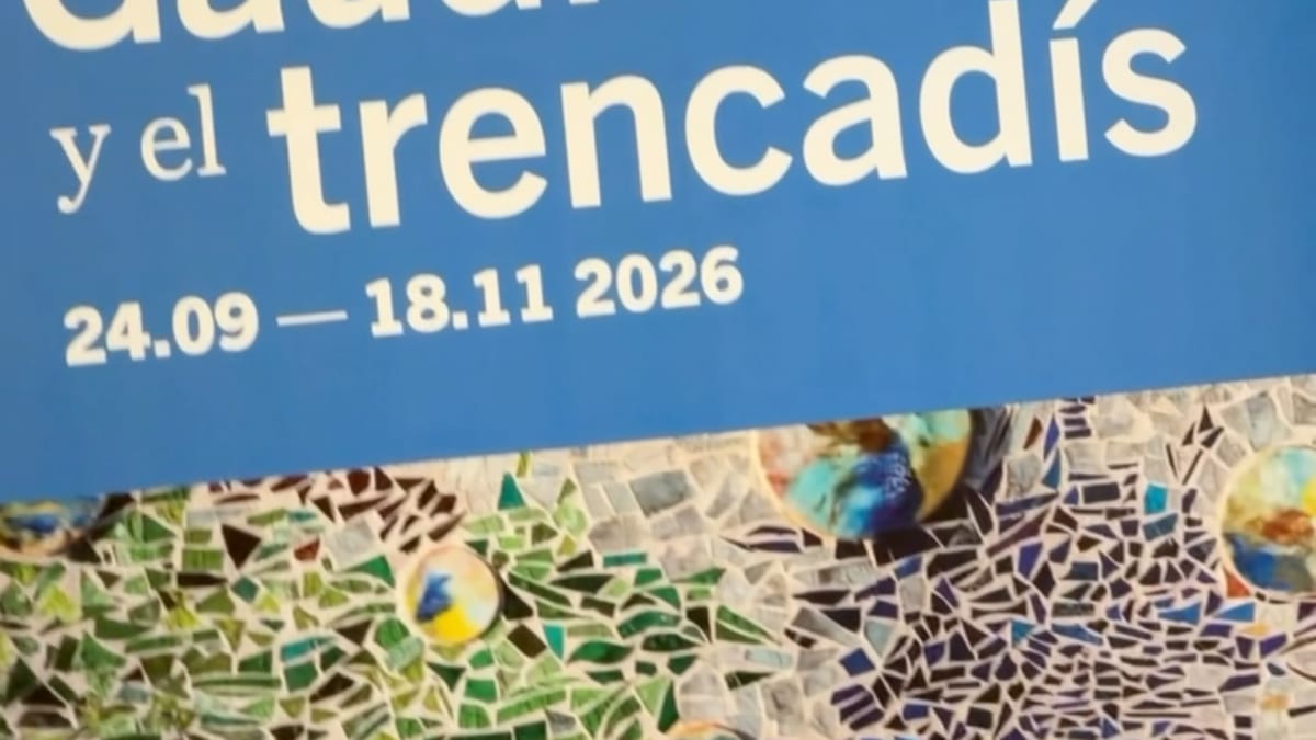 Cartel de la exposición Gaudí y el trencadís en Zamora, con fechas 24.09-18.11.2026