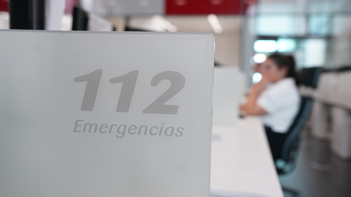 Vehículo accidentado tras colisión frontal en la carretera A-404 de Alhaurín el Grande