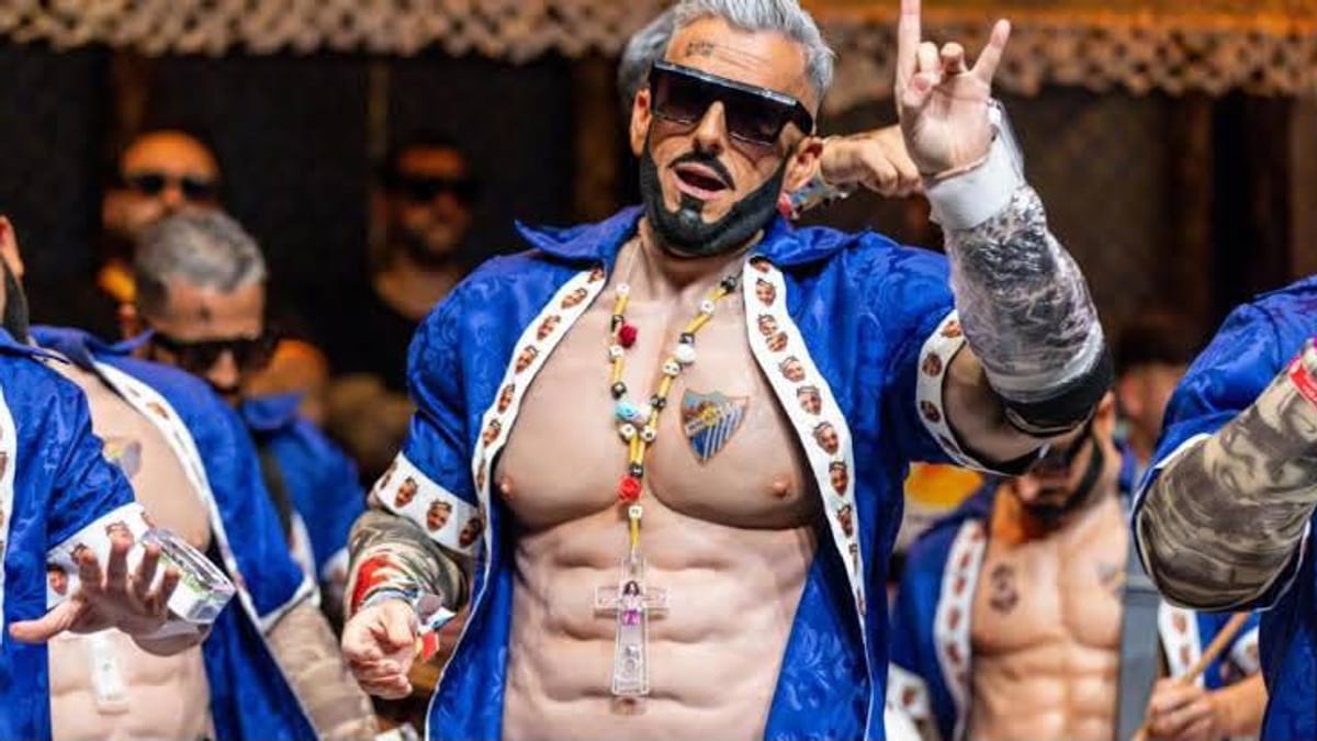 Félix Godoy en el anuncio de su nombramiento como pregonero del Carnaval 2027 de Málaga por el Ayuntamiento de Torremolinos