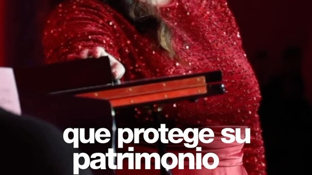 Cartel promocional del Festival de Ópera de Sevilla 2027 con el lema OperaConnects