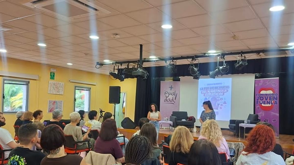 Cartel del evento 'La Red que nos Agrede' de Feminismo Joven Fuenlabrada sobre violencia digital y explotación sexual