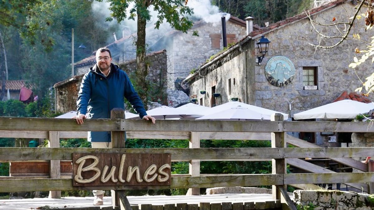 Funicular de Bulnes en los Picos de Europa, Asturias, celebrando 25 años de operaciones