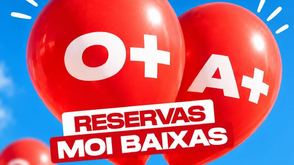 Cartel de la Axencia de Doazón de Órganos e Sangre alertando sobre reservas muy bajas de sangre 0+ y A+ con llamada a la donación