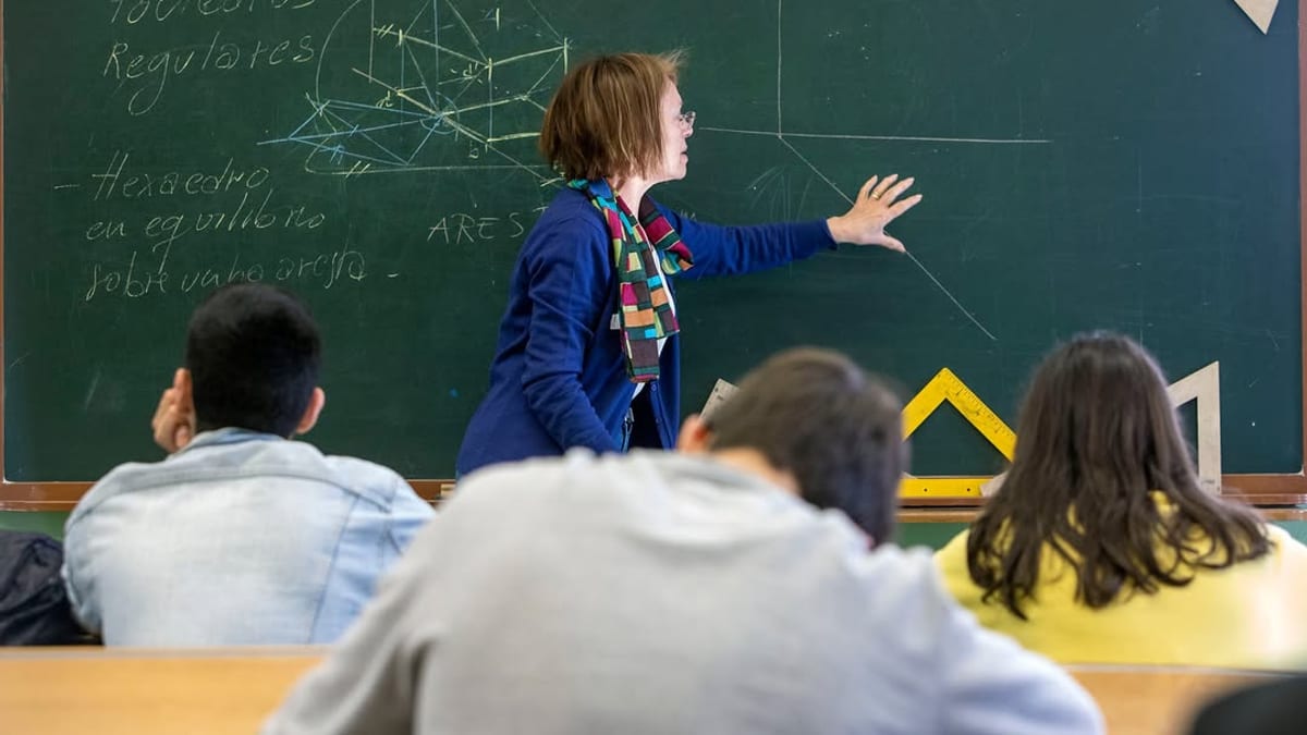 Cartel del programa de la Xunta de Galicia sobre eliminación de prejuicios de género en profesiones en institutos de Secundaria