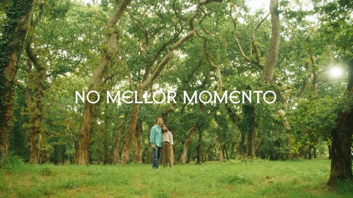 Campaña promocional del Xacobeo2027 con el mensaje Galicia non se explica vívese de la Xunta de Galicia