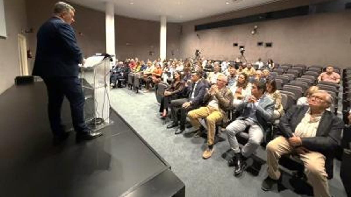 Presentación del nuevo plan de inundaciones de la Generalitat Valenciana por Martínez Mus