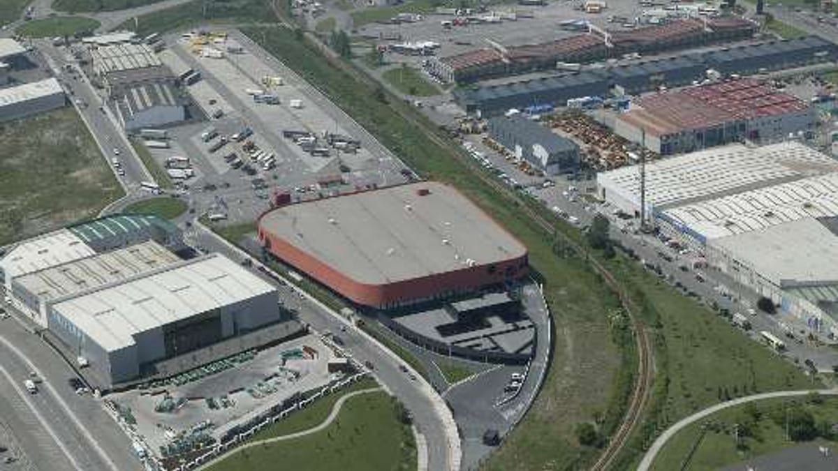 Fotografía aérea del Centro de Transportes de Gijón