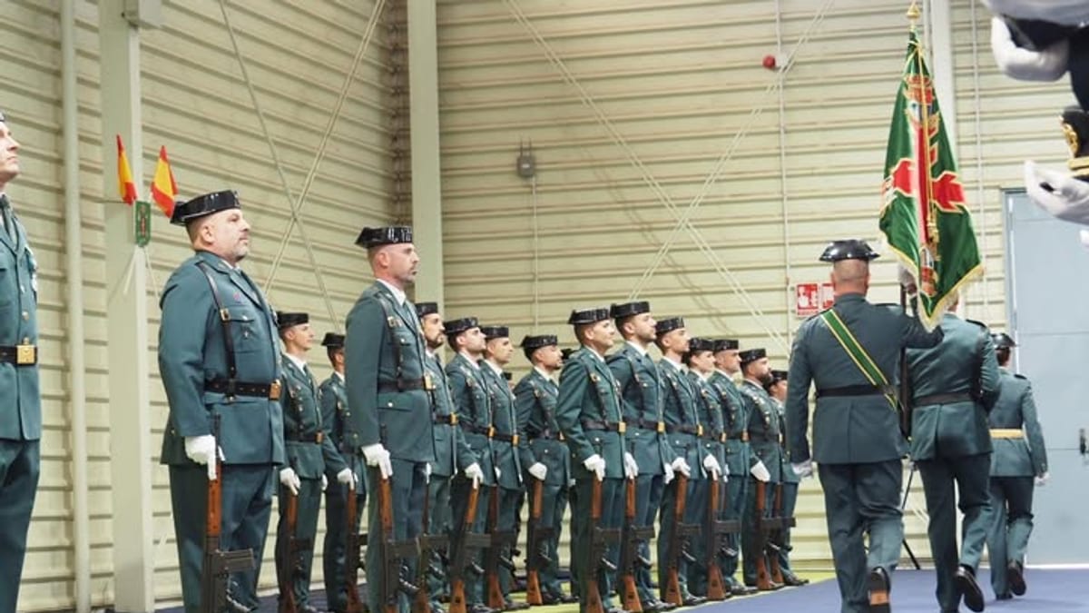 Acto institucional de la Guardia Civil de Cuenca en el recinto ferial de La Hípica con autoridades presentes