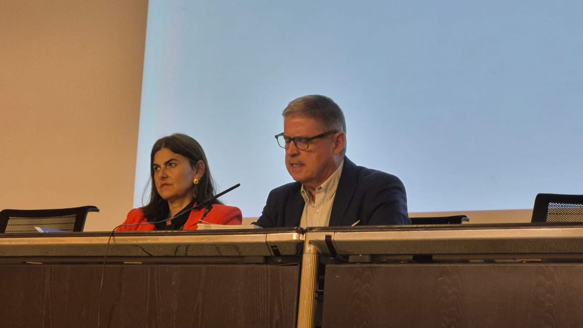 Presentación de la guía de acompañamiento en el final de la vida por parte de la Consejería de Derechos Sociales