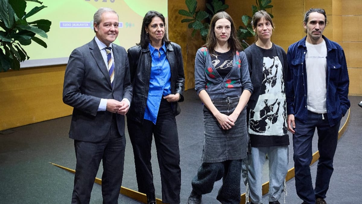 Cartel de los Gure Artea Sariak 2026 con los ganadores de los premios de artes plásticas y visuales del Gobierno Vasco