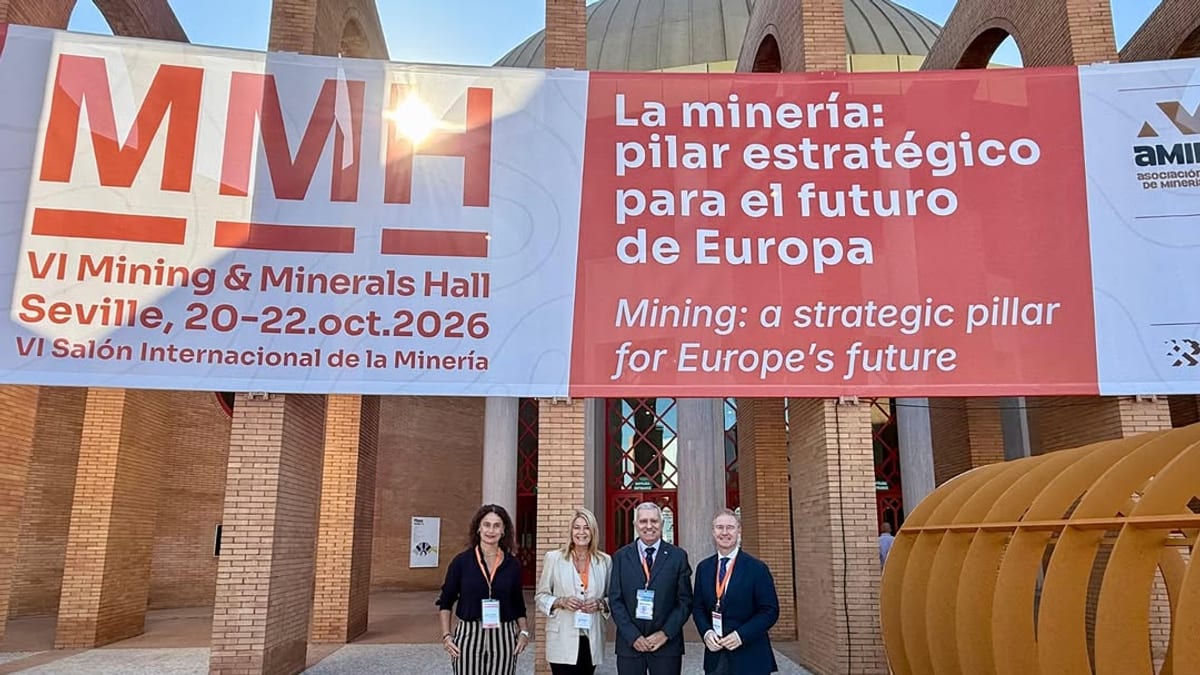 Cartel informativo de Huelva Mining Summit 2027, primera edición del encuentro internacional de minería en Casa Colón