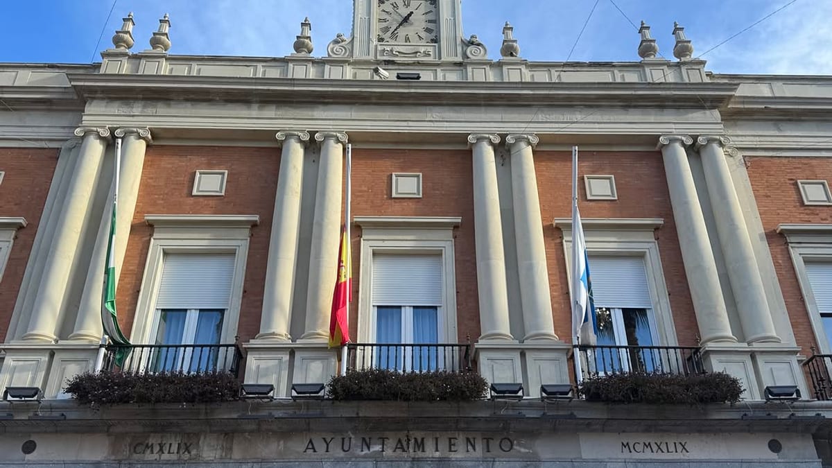 Comunicado del Ayuntamiento de Huelva sobre el decreto de luto oficial