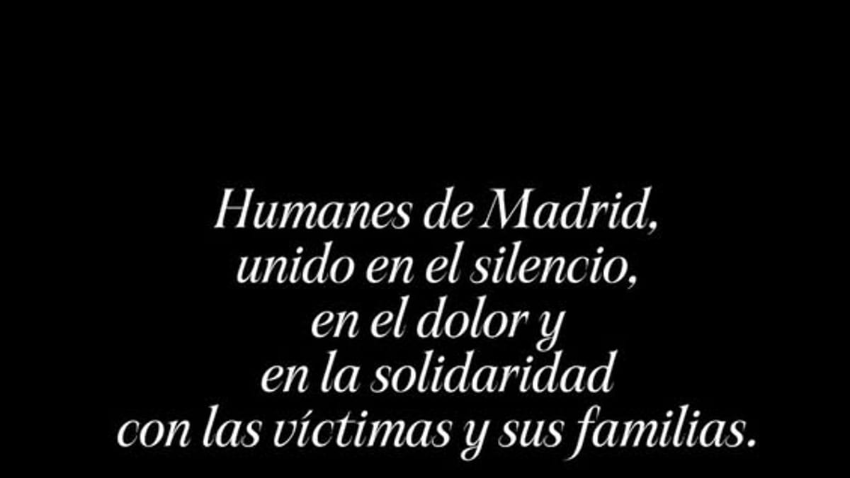 Vecinos de Humanes de Madrid unidos en minuto de silencio por las víctimas del accidente ferroviario de Urda