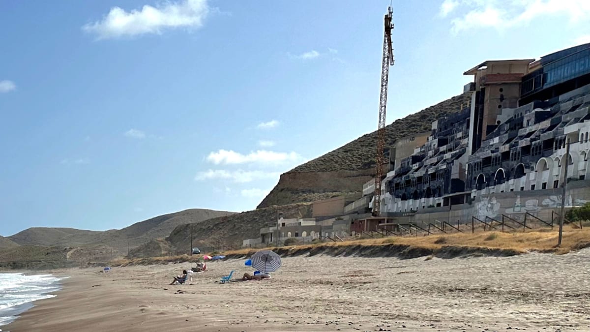 Hotel El Algarrobico en Carboneras, Almería. Imagen de referencia del procedimiento coordinado entre Junta y Gobierno