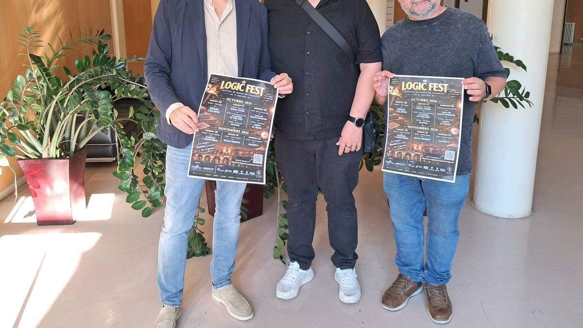 Cartel de Logic Fest con hombres sosteniendo paneles que anuncian las ediciones de octubre y noviembre 2024