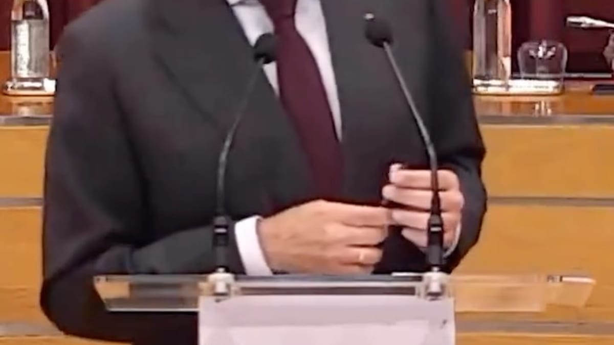 Conrado Escobar, alcalde de Logroño, durante el Debate del Estado de la Ciudad hablando sobre prioridades de vivienda protegida