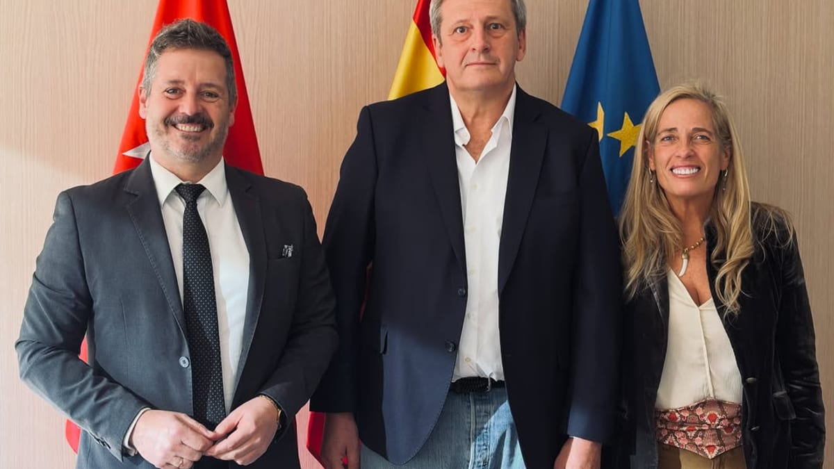 Reunión de la Comunidad de Madrid con AEVI para impulsar la industria del videojuego en España