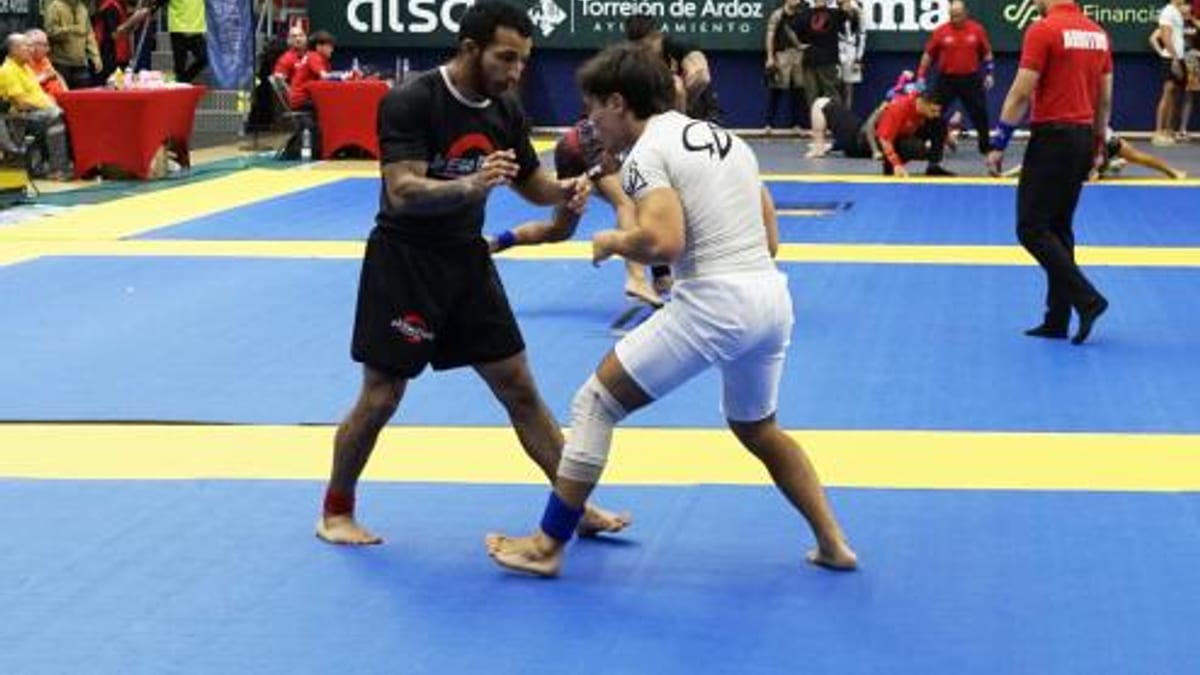 Competidores de lucha en el Madrid Open de ADCC España celebrado en Torrejón de Ardoz