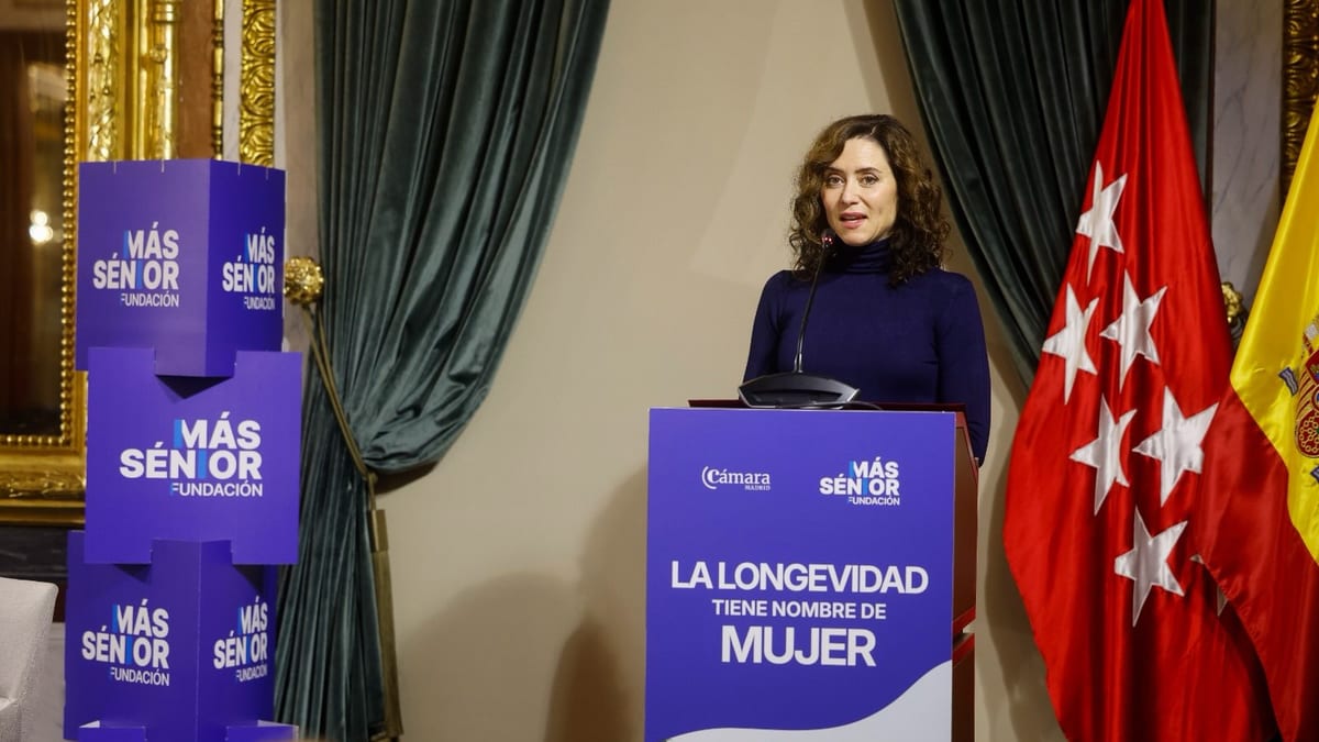 Cartel del Foro 'La Longevidad tiene nombre de mujer' organizado por la Fundación Más Senior