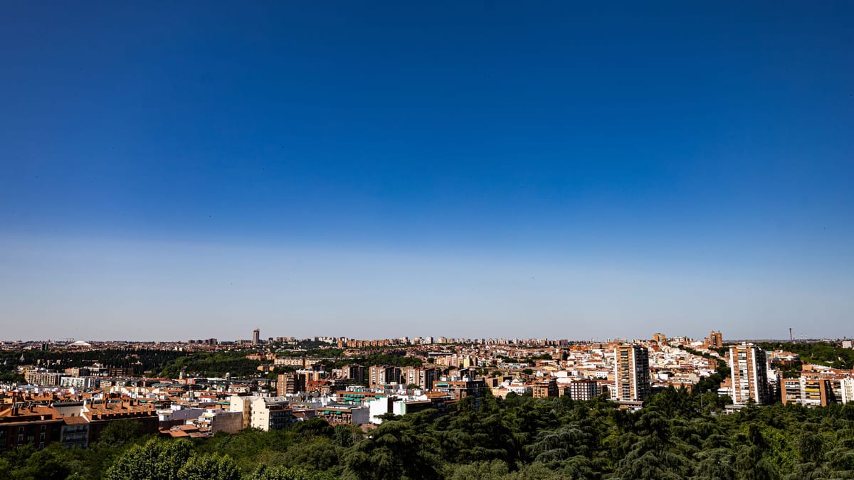 Campaña de vacunación contra la gripe en la Comunidad de Madrid 2026, presentada en el Centro de Salud Las Cortes
