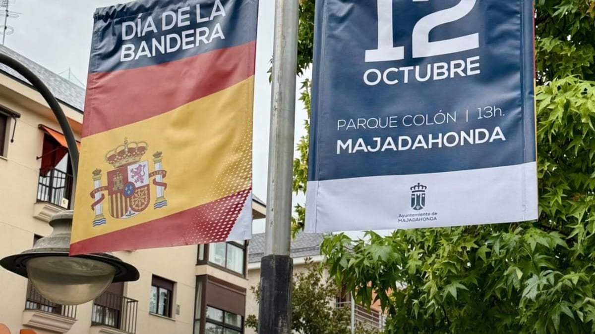 Cartel del acto de homenaje a la Bandera de España del 12 de octubre en el Parque de Colón de Majadahonda