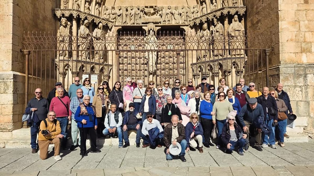 Grupo de mayores de Arganda del Rey durante el viaje cultural de otoño 2026 en la provincia de Soria