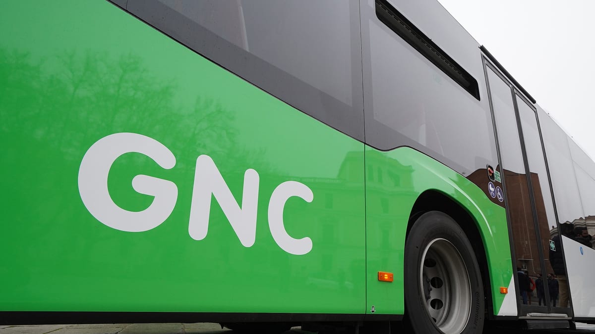 Autobús de AUVASA con neumáticos MICHELIN en servicio de transporte público de Valladolid