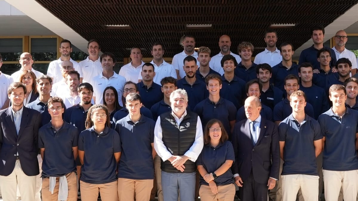 La ministra de Educación Milagros Tolón con los integrantes de las selecciones de hockey y hockey+ en el Consejo Superior de Deportes