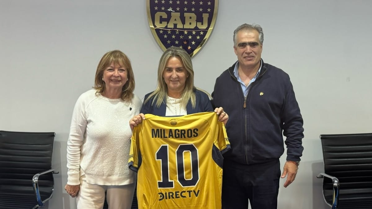 La ministra Milagros Tolón visitando las instalaciones de La Bombonera, estadio del Boca Juniors en Buenos Aires