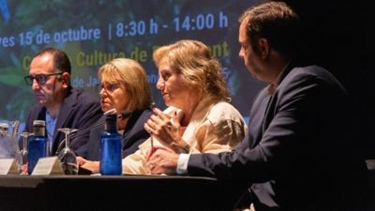 Congreso Citrícola de l'Horta Sud con asistentes en Picassent