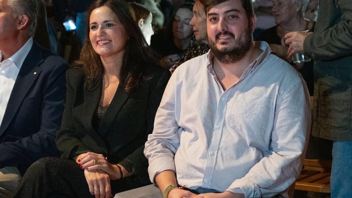 Gala flamenca en la Peña de Cante Jondo de Moguer dedicada a José María de Lepe, con artistas en el escenario durante el XX Circuito Flamenco provincial