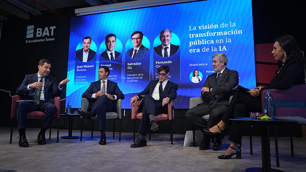 Juan Manuel Moreno, presidente de la Junta de Andalucía, en una sesión del Future Government Center en Bilbao sobre transformación pública en la era de la inteligencia artificial