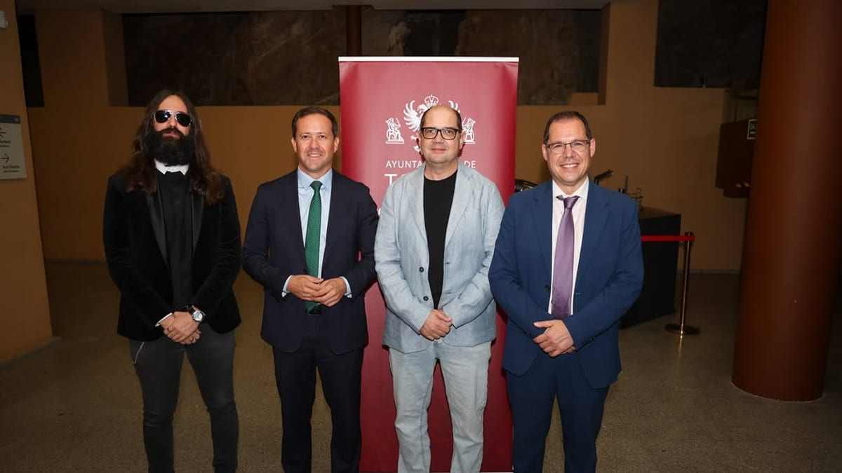 El historiador Nacho Ares durante la lección inaugural de la Escuela de Estudios Toledanos en el Museo del Ejército de Toledo