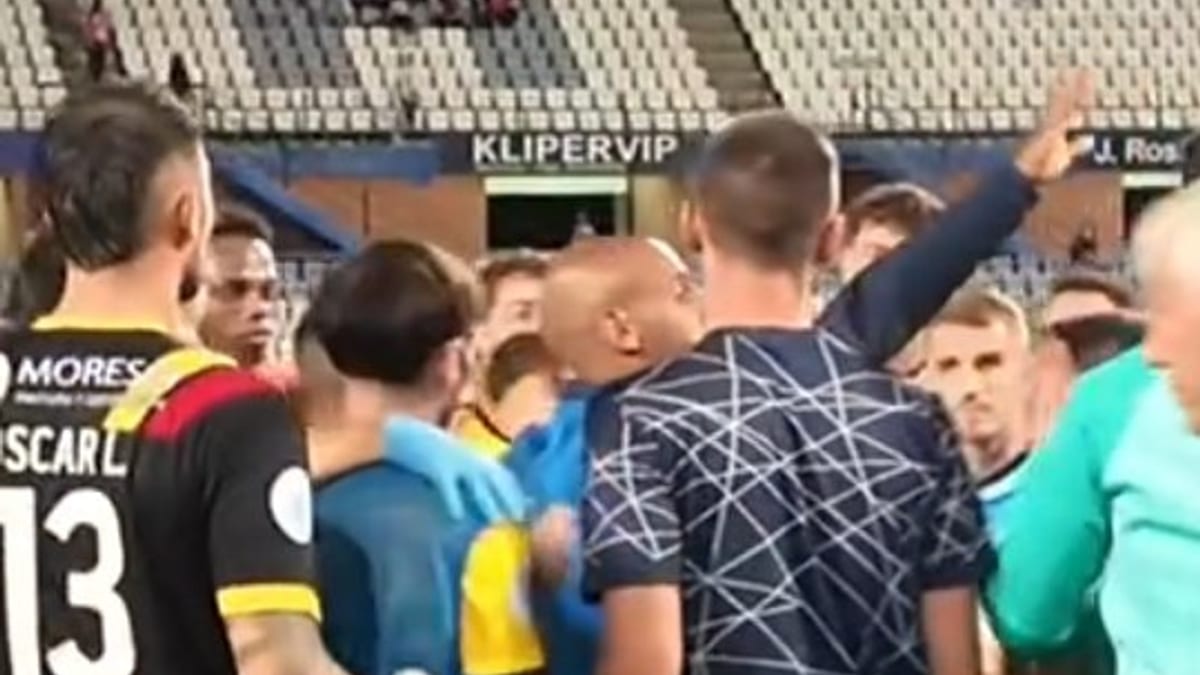 Vídeo inside de las semifinales de Copa RFEF del Navalcarnero durante su desplazamiento a Huelva