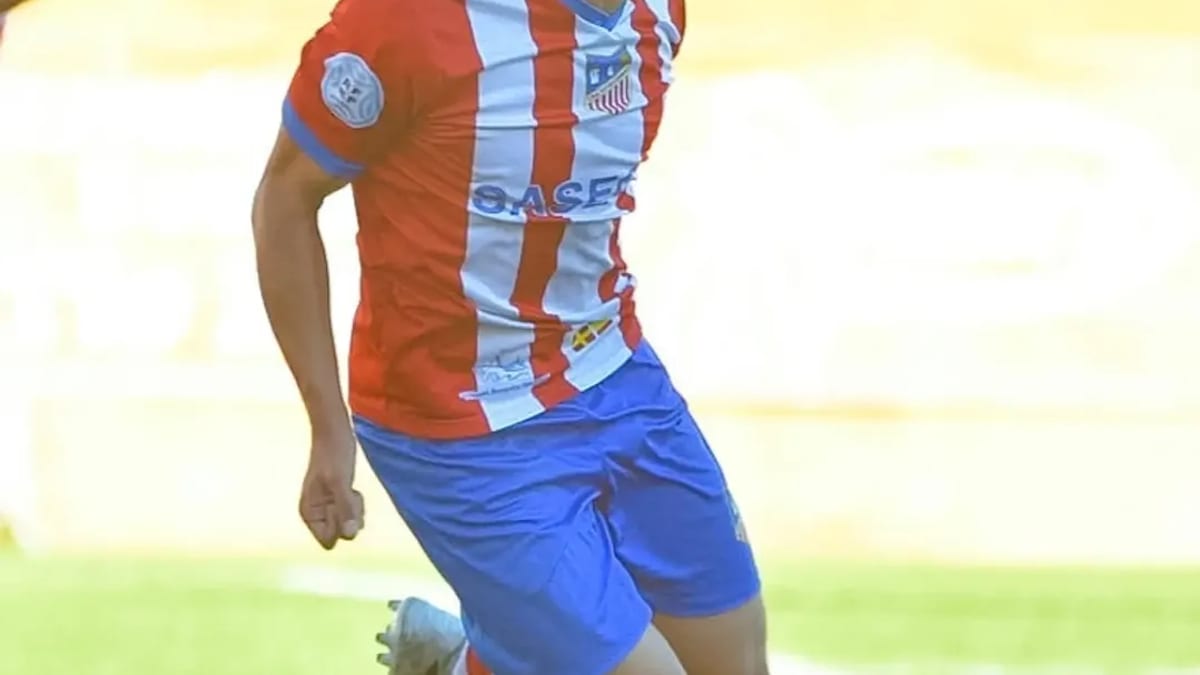 Capitán del Navalcarnero Senior B durante el partido frente a Griñón
