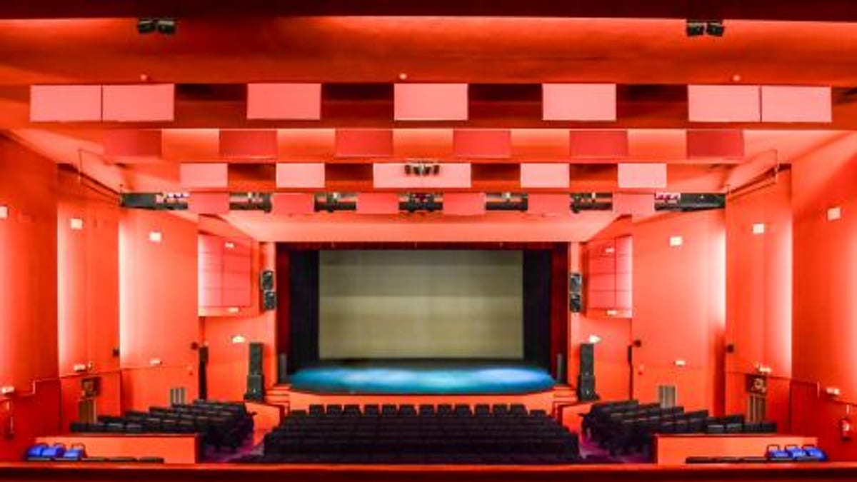 Fachada del Teatro Municipal José María Rodero de Torrejón de Ardoz