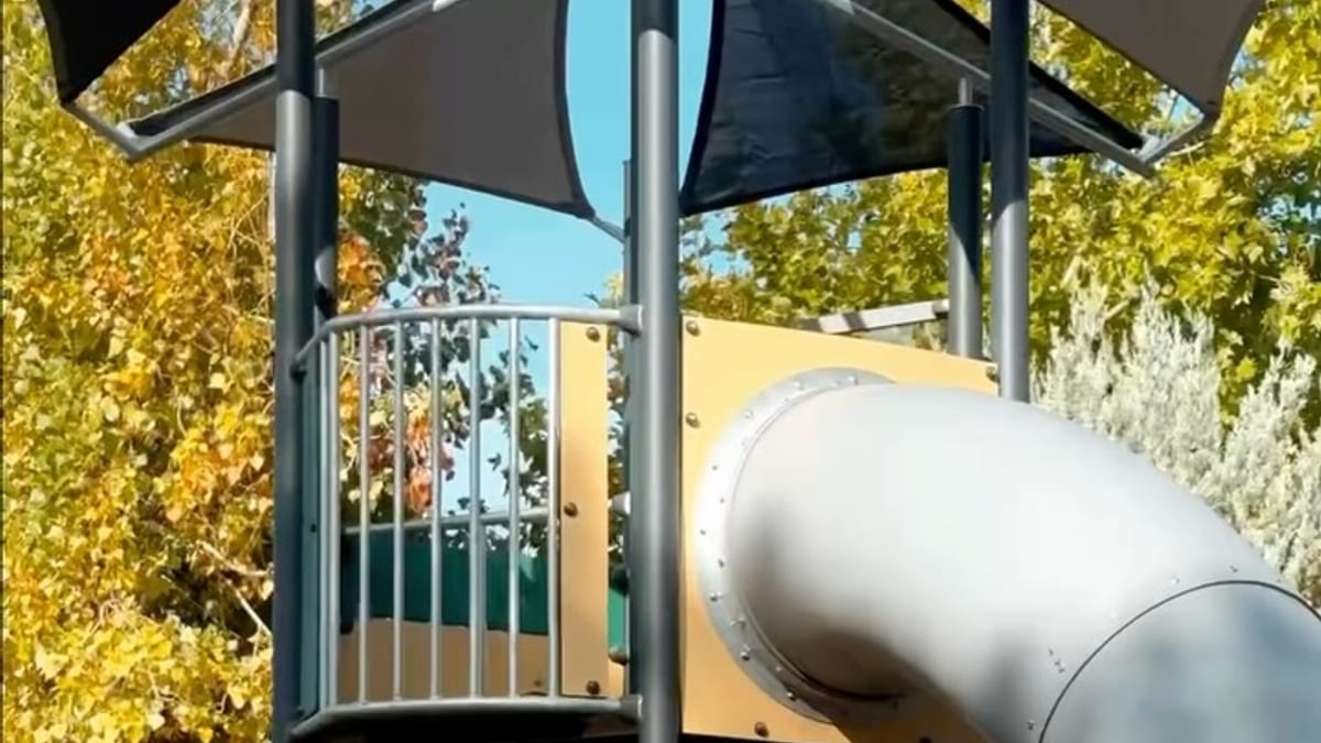 Nueva zona infantil con juegos infantiles en Prado de la Vega, Pozuelo de Alarcón