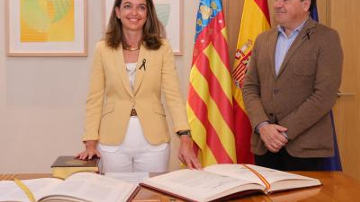 Toma de posesión de Nuria Martínez como consellera de Servicios Sociales y Justicia de la Generalitat Valenciana