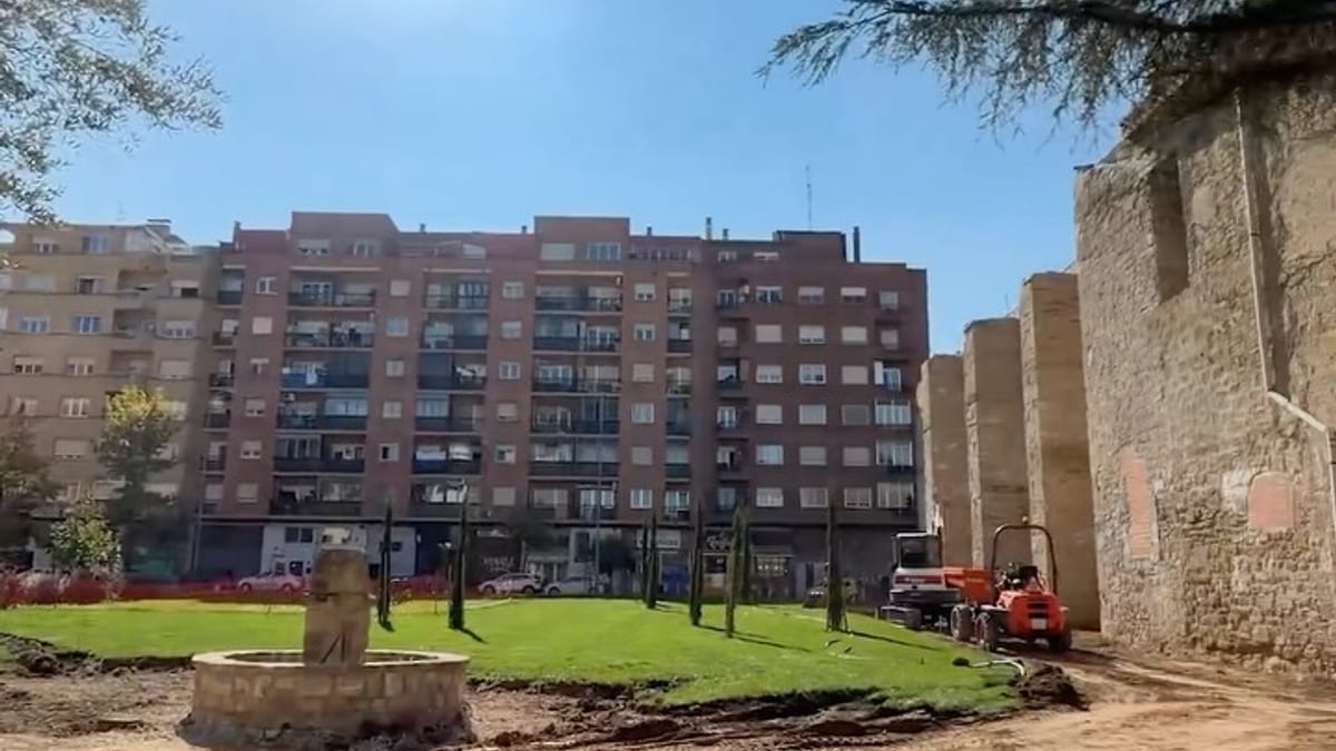 Vista de las obras iniciadas en las inmediaciones del antiguo Convento de Madre de Dios de Logroño