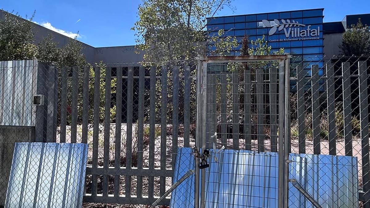Pleno municipal de Paracuellos de Jarama donde se informó sobre la recuperación de Villafal