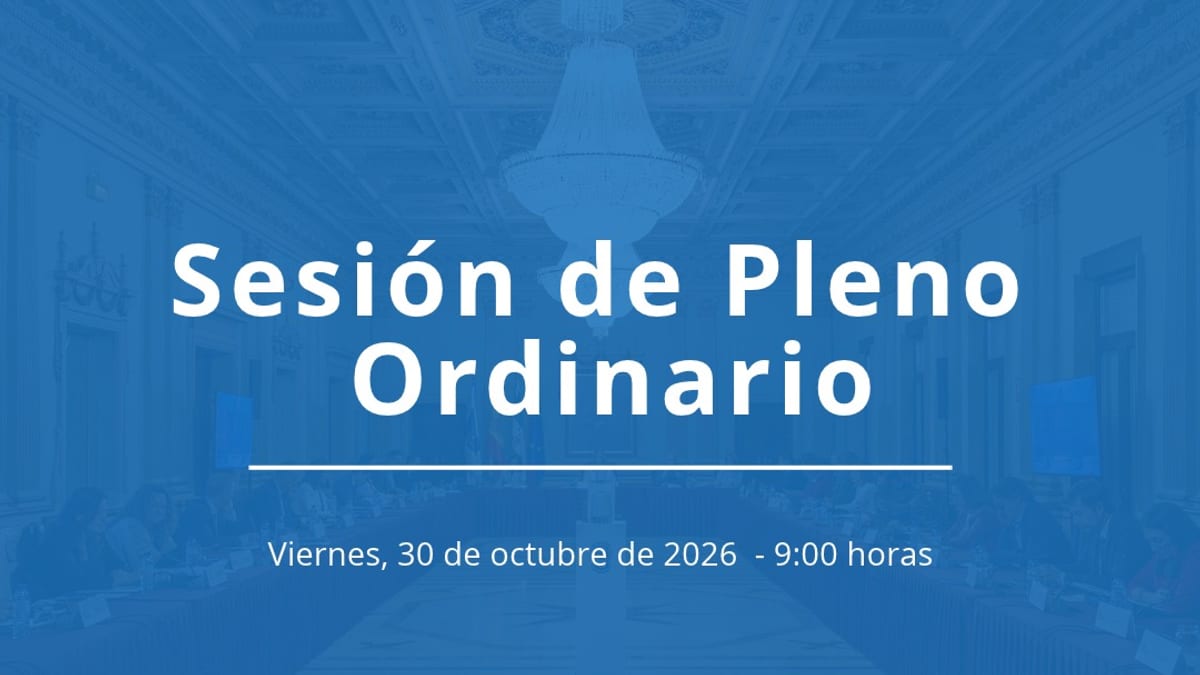 Salón de Plenos del Ayuntamiento de Huelva con el anuncio de la sesión plenaria ordinaria del 30 de octubre de 2026