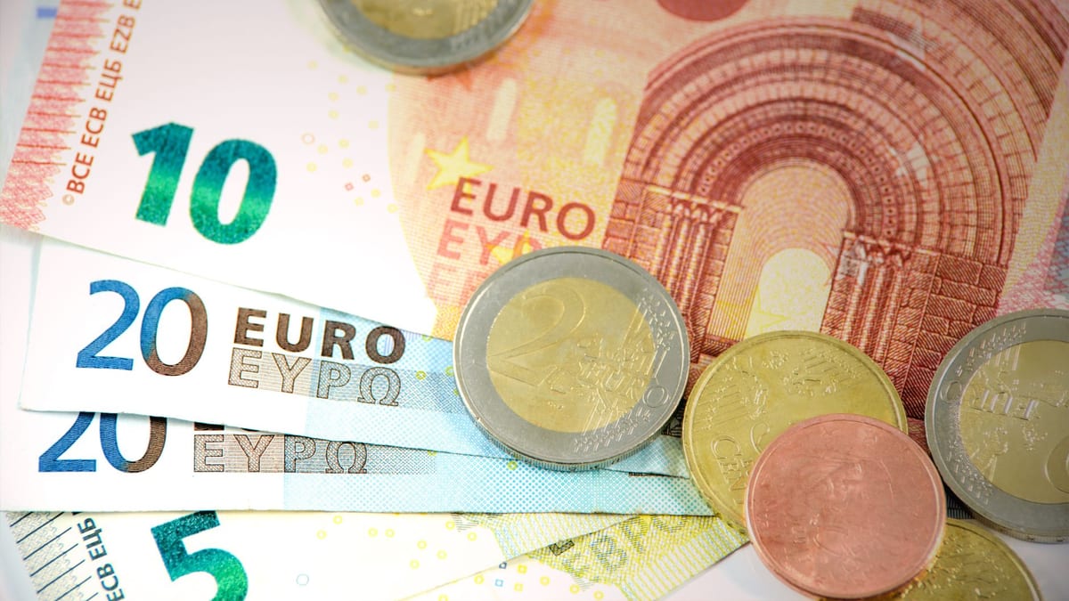 Banner informativo sobre el programa Eurodisea de prácticas remuneradas en Europa para jóvenes