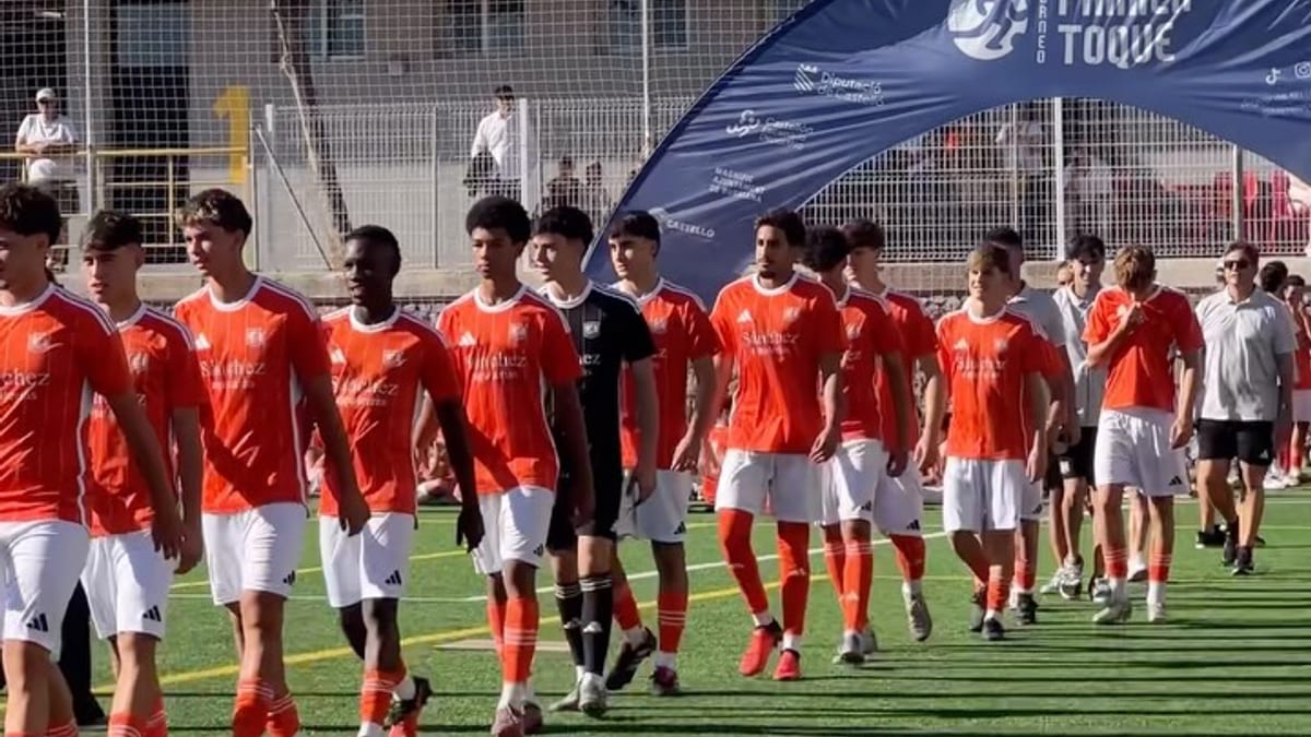 Presentación oficial de los equipos del Primer Toque con 490 jugadores para la nueva temporada de fútbol base en Castellón