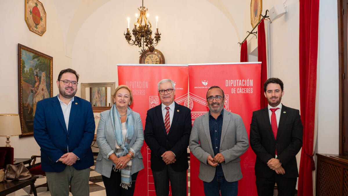 Cartel del proyecto Provincia UEX de la Diputación de Cáceres para acercar la universidad a los pueblos